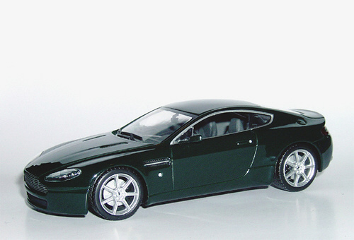 Aston Martin V8 Vantage 43