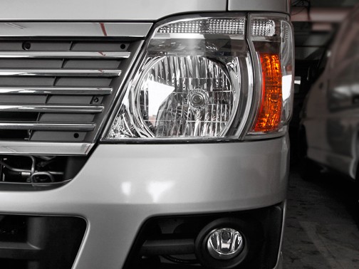 Nissan Urvan 30TDi