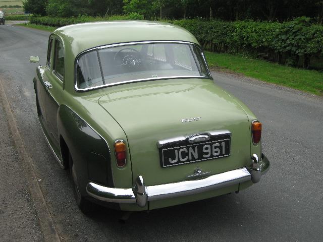 Rover P4 105