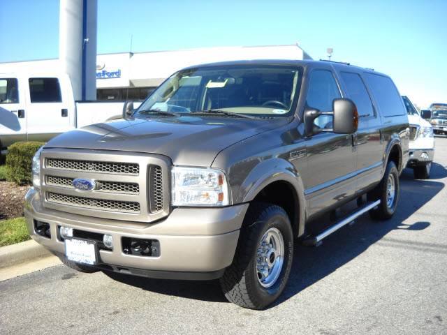 Ford Excursion Eddie Bauer