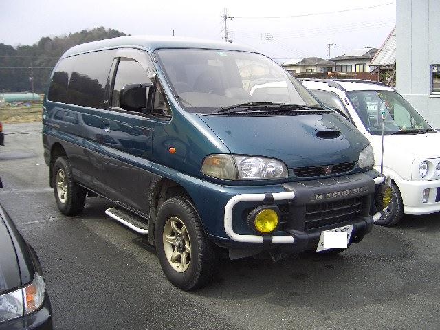 Mitsubishi Delica Star Wagon Turbo-D 25 4WD