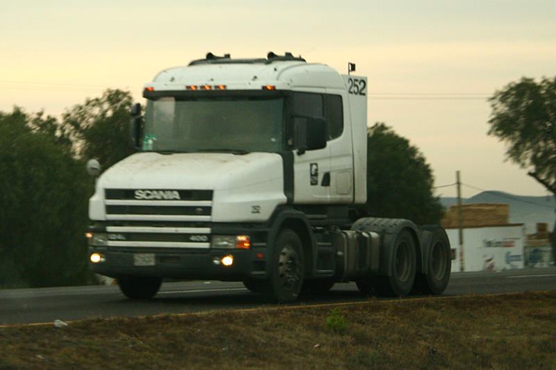 Scania T400 124L