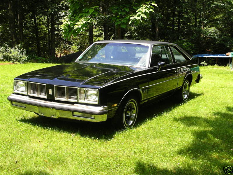 Oldsmobile Cutlass Salon coupe