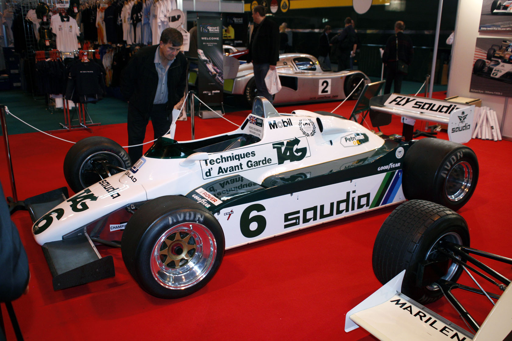 Williams FW08