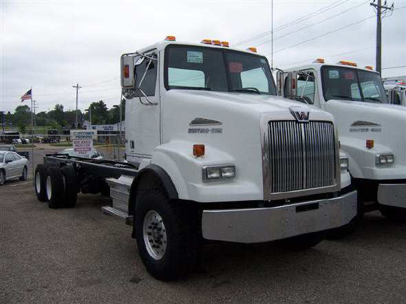 Western Star 4900SA
