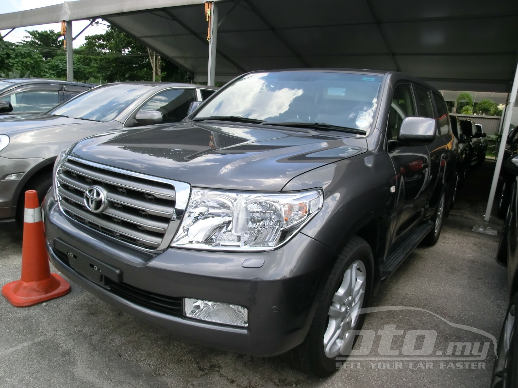 Toyota Land Cruiser V8