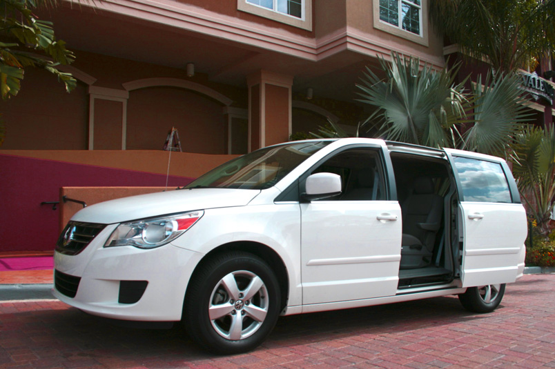 Volkswagen Routan SE