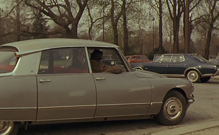 Oldsmobile Cutlass Supreme Holiday