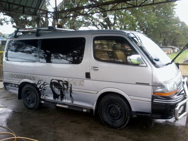 Toyota Hiace Custom