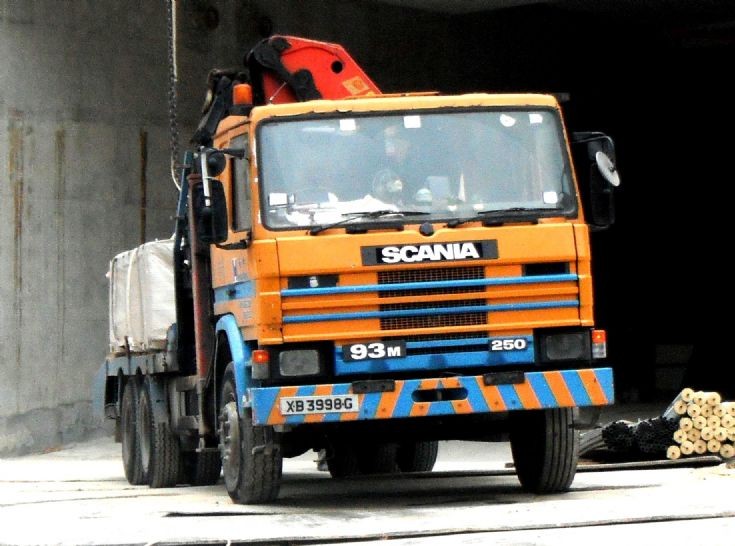 Scania 93M 250