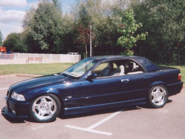 BMW 320i Cabriolet