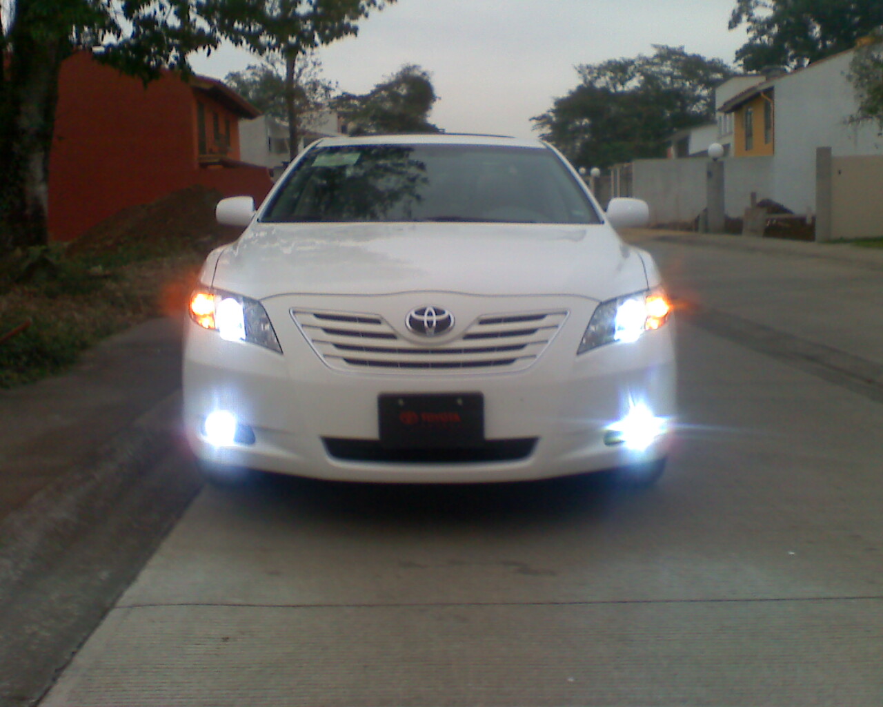 Toyota Camry Xle Picture 9 Reviews News Specs Buy Car