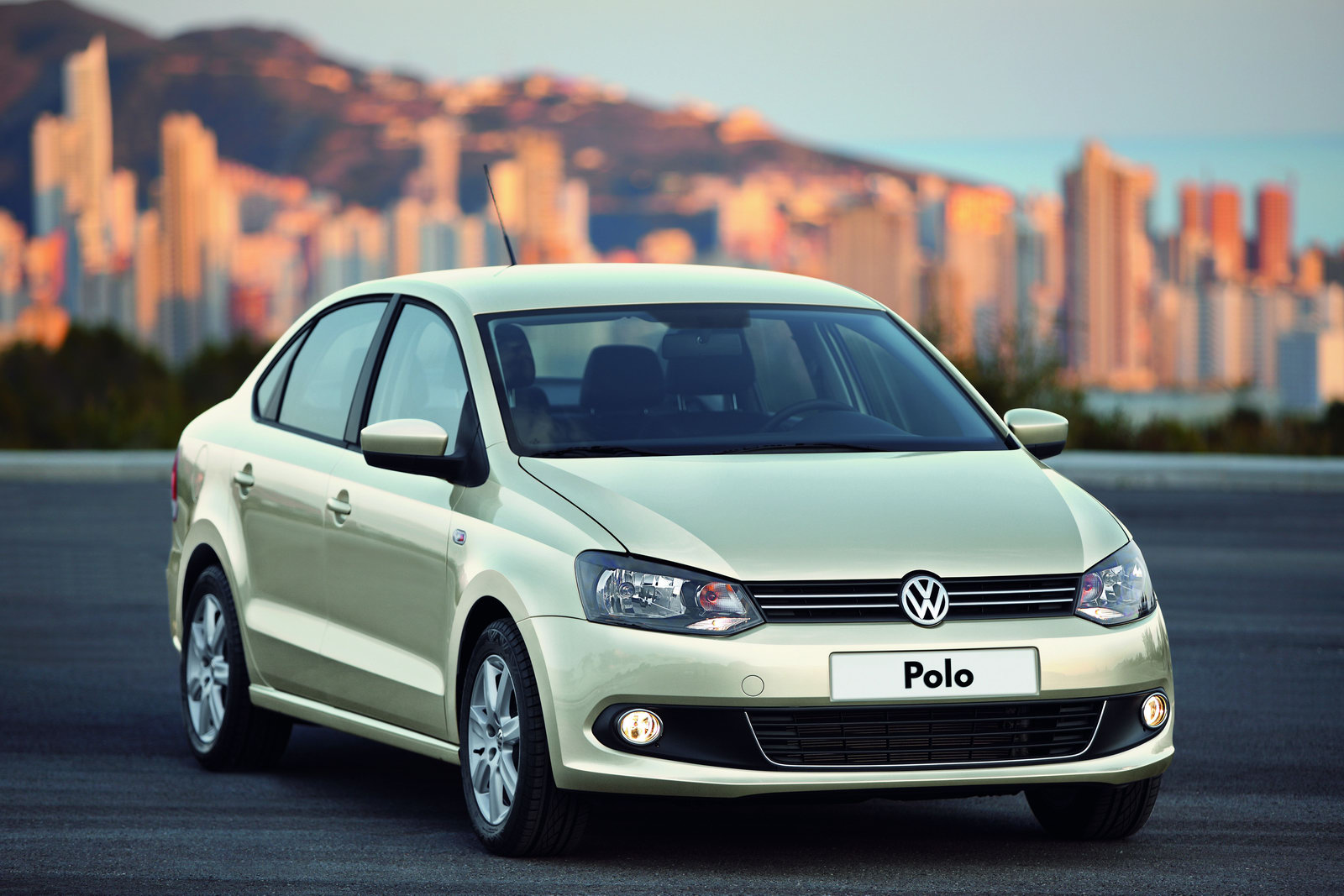 Volkswagen Polo Sedan