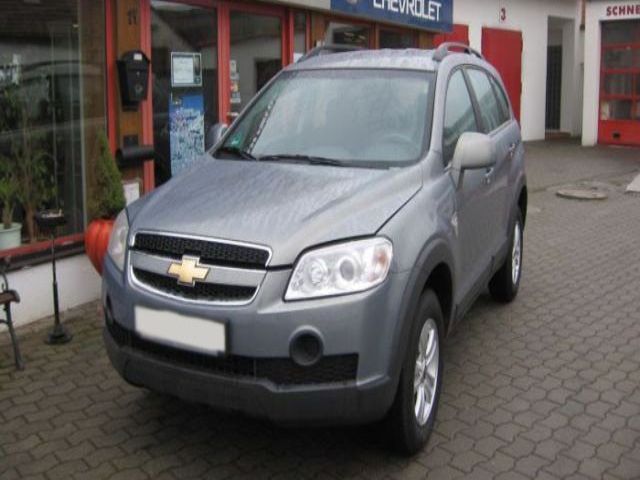 Chevrolet Captiva LT 20