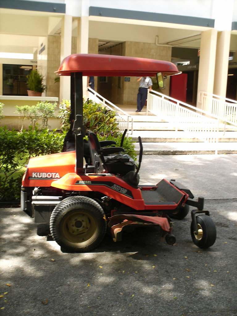 Kubota ZD-18 Diesel