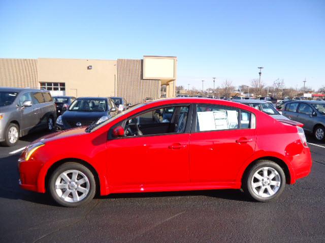 Nissan 16 SLX Magnum