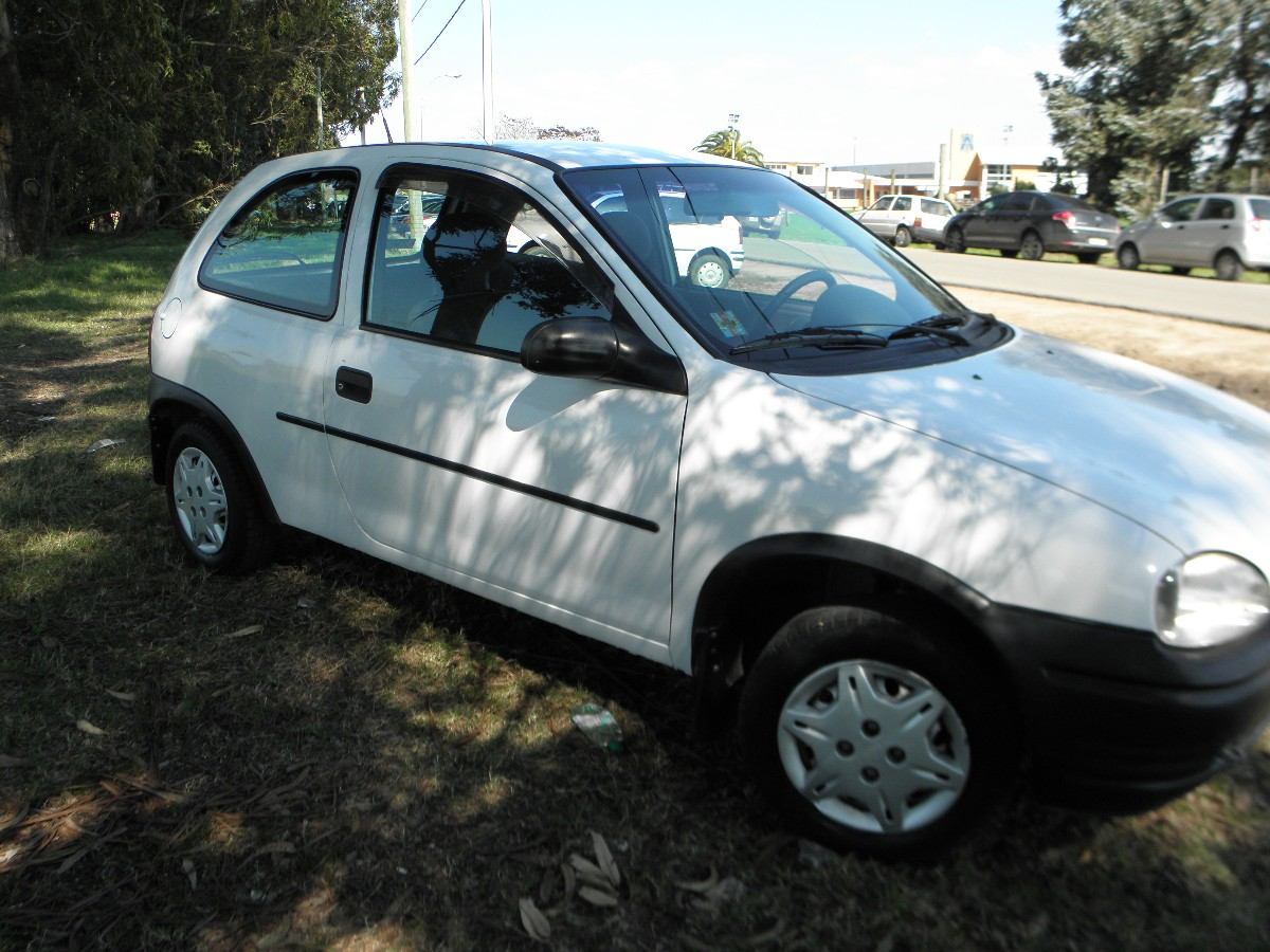 Chevrolet Corsa Wind 10