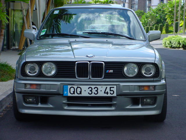 BMW 320iS