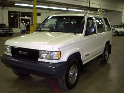 Isuzu Trooper 35L