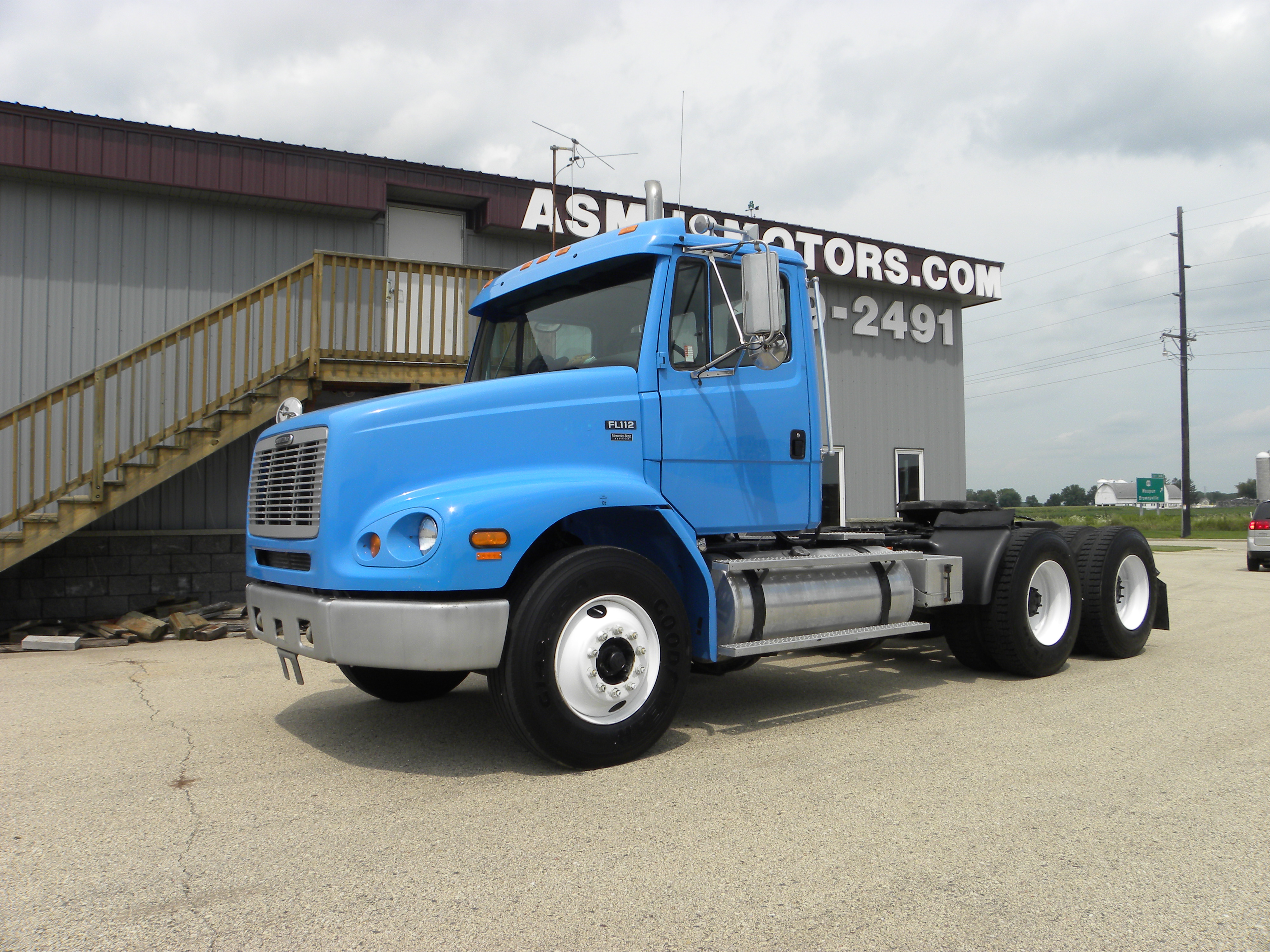 Freightliner FL112