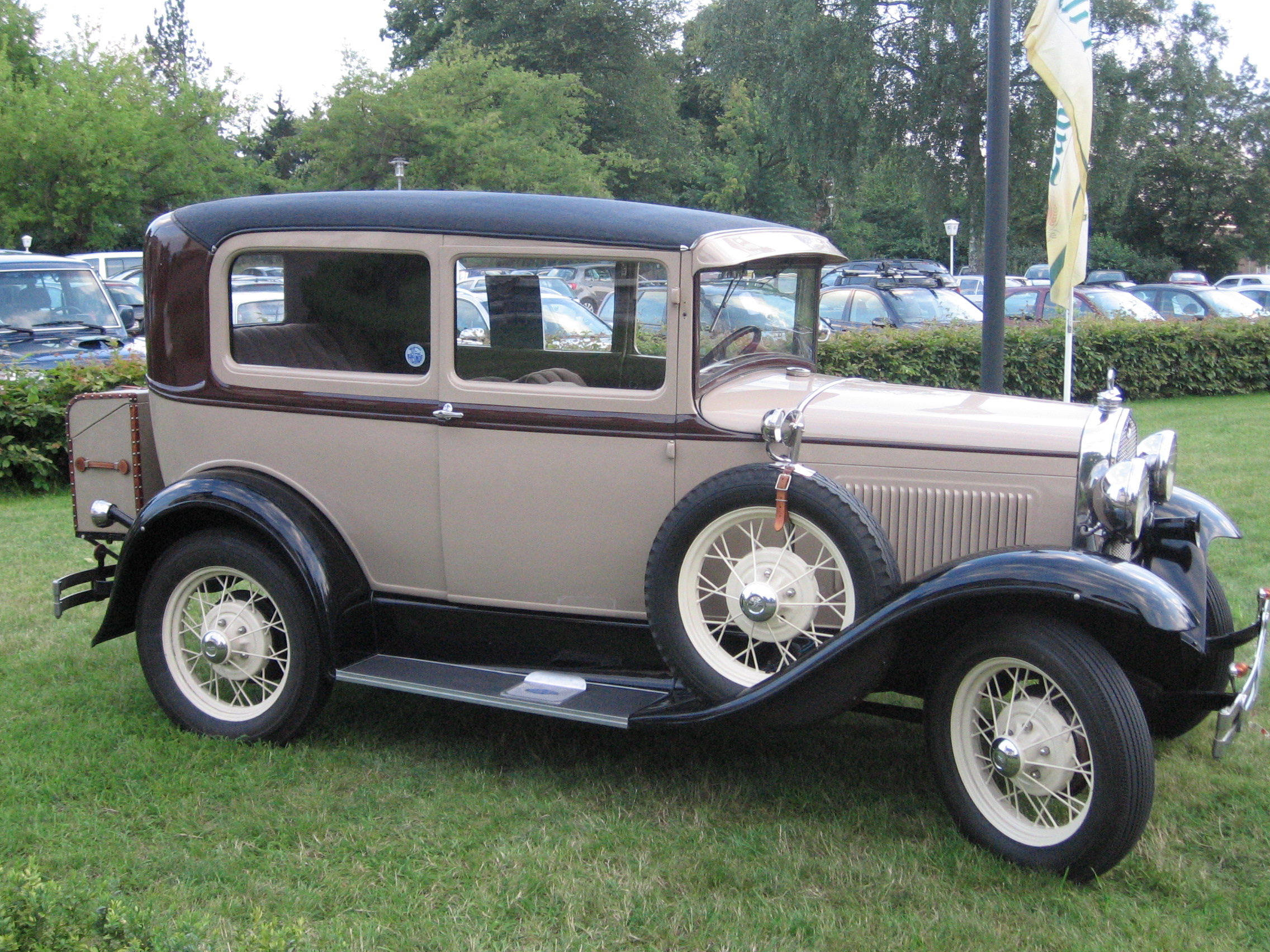 Ford Tudor Sedan