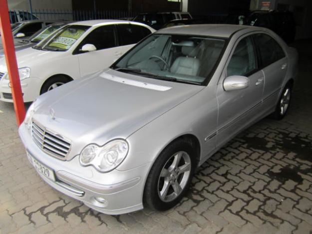 Mercedes-Benz C 180K