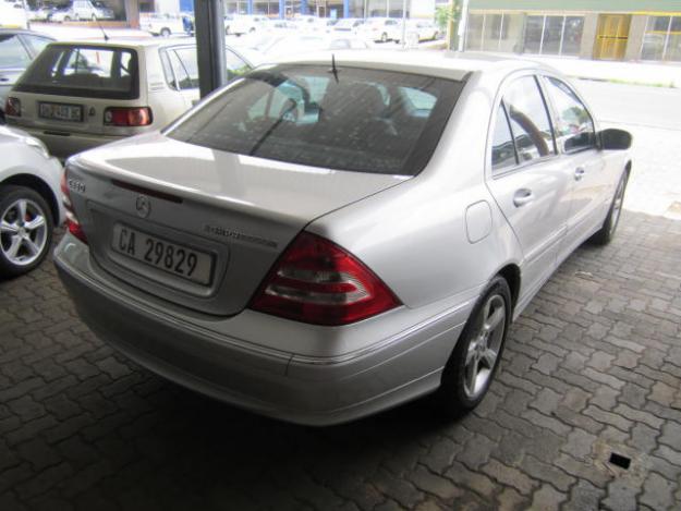 Mercedes-Benz C 180K