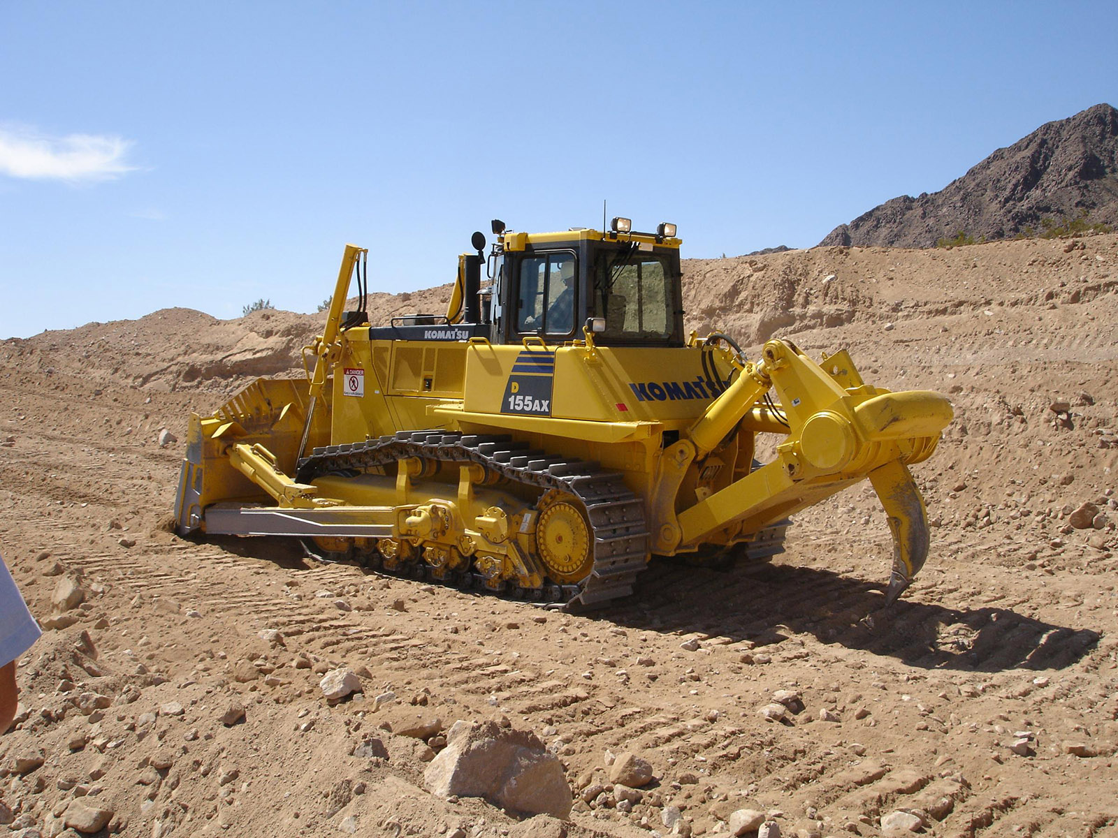 Komatsu D-155