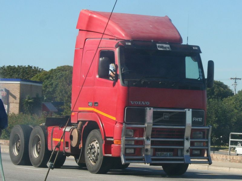 Volvo F12 420