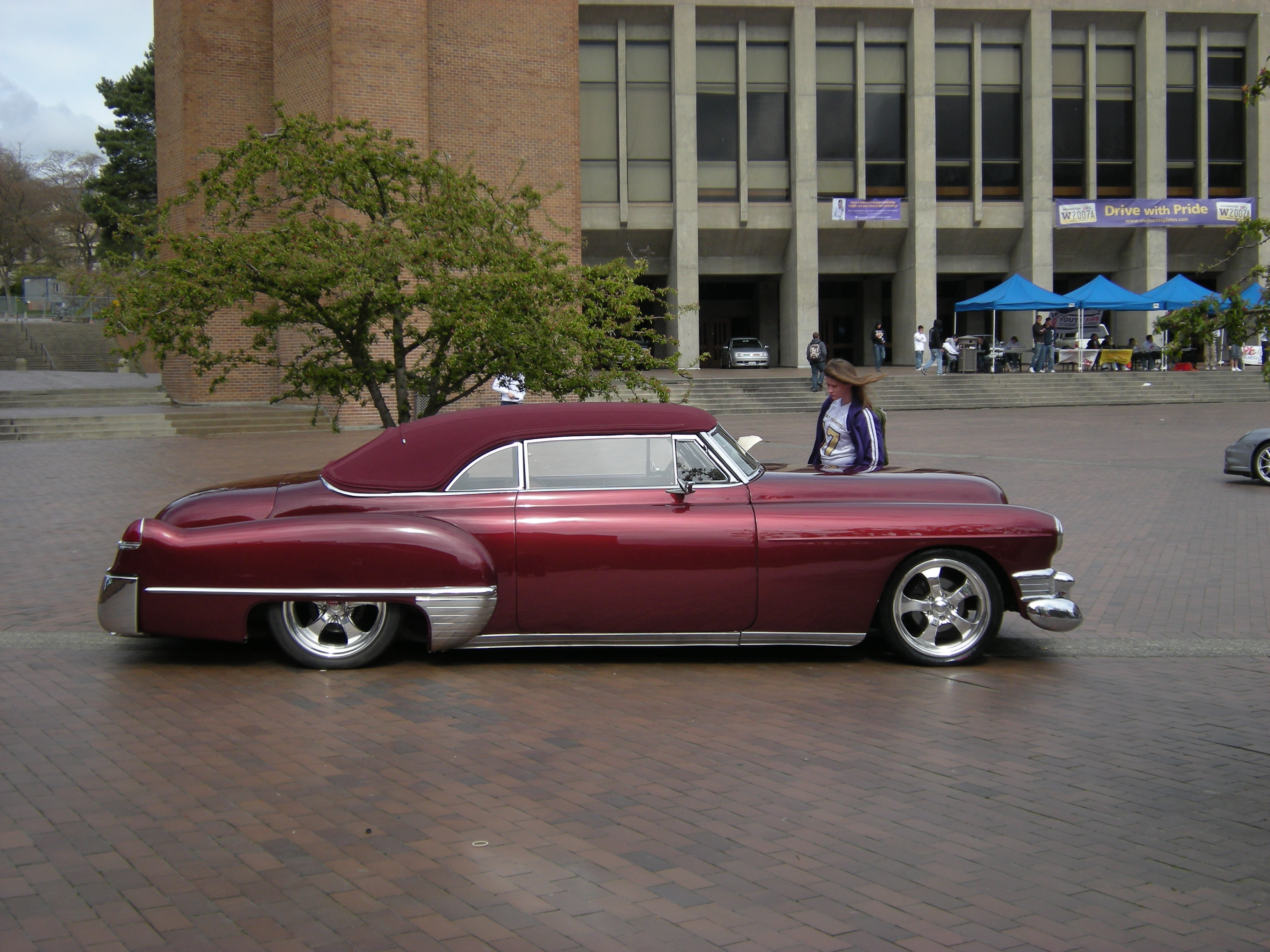 cadillac coupe de ville 1948 года