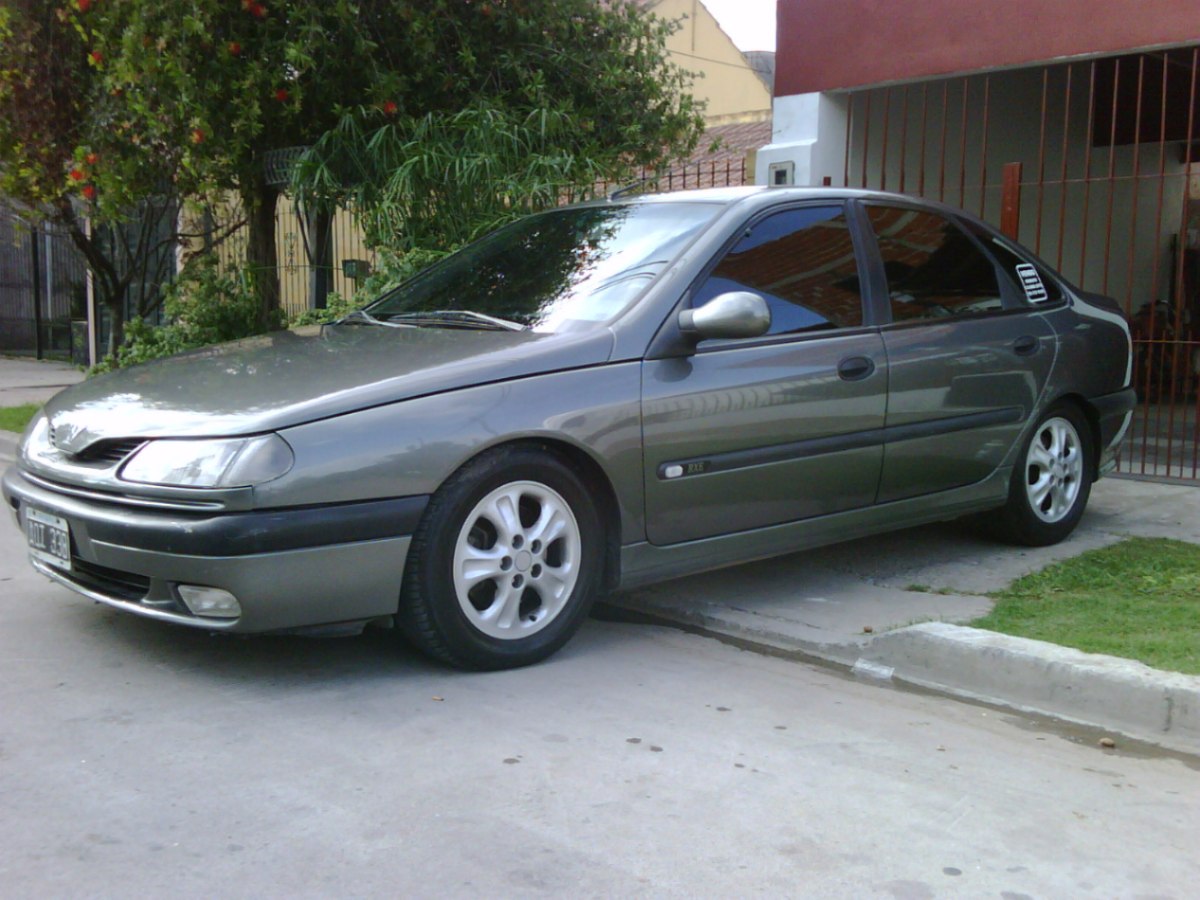 Renault Laguna RXE