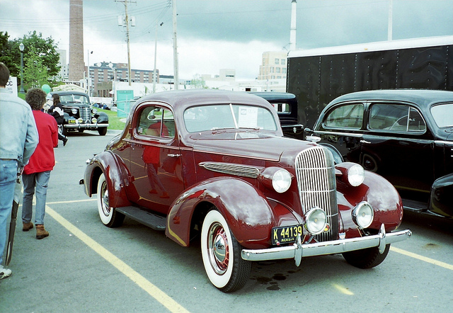 Oldsmobile F-35