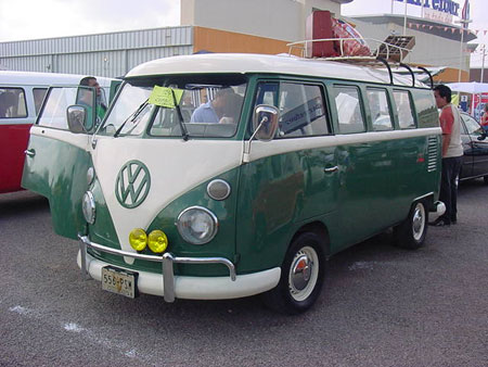 Volkswagen Kombi transporter