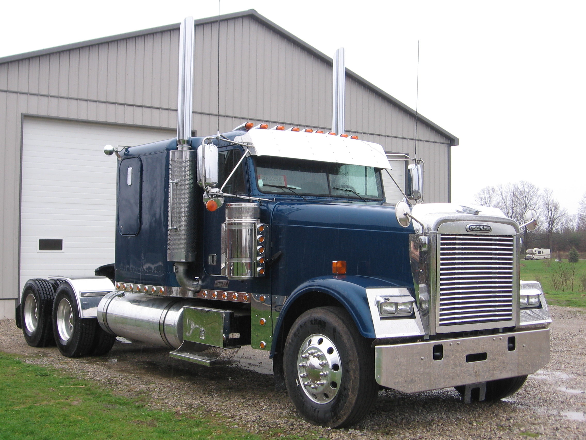 Freightliner FLC120 Classic