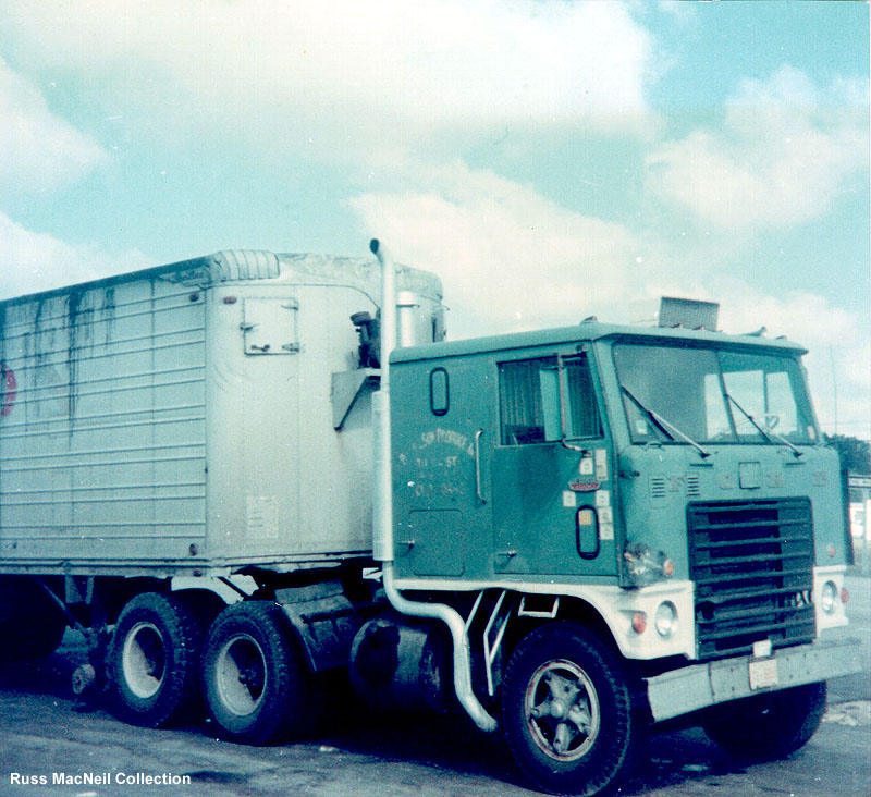 Unknown Ladder Truck