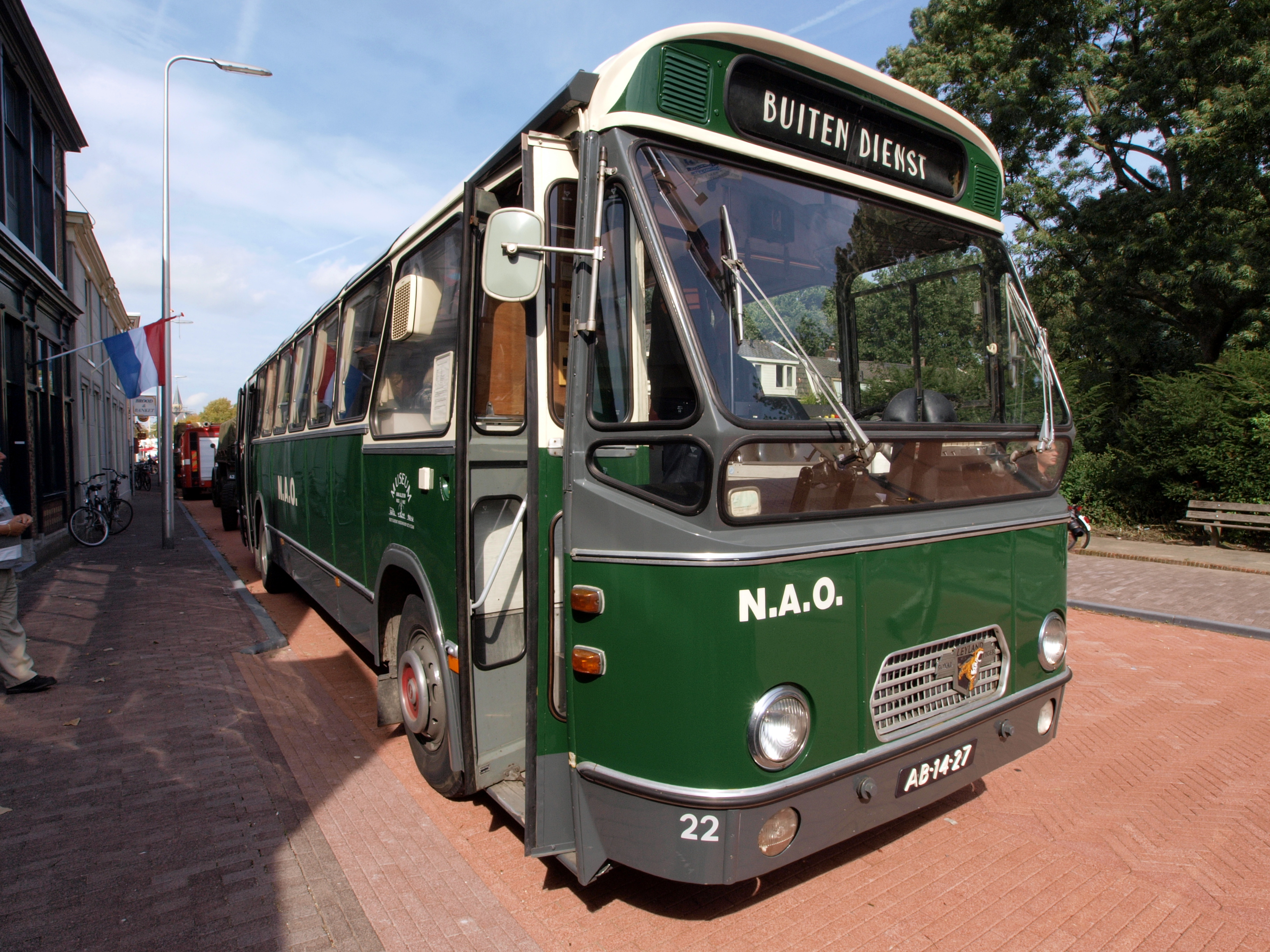 Leyland Royal Tiger Worldmaster