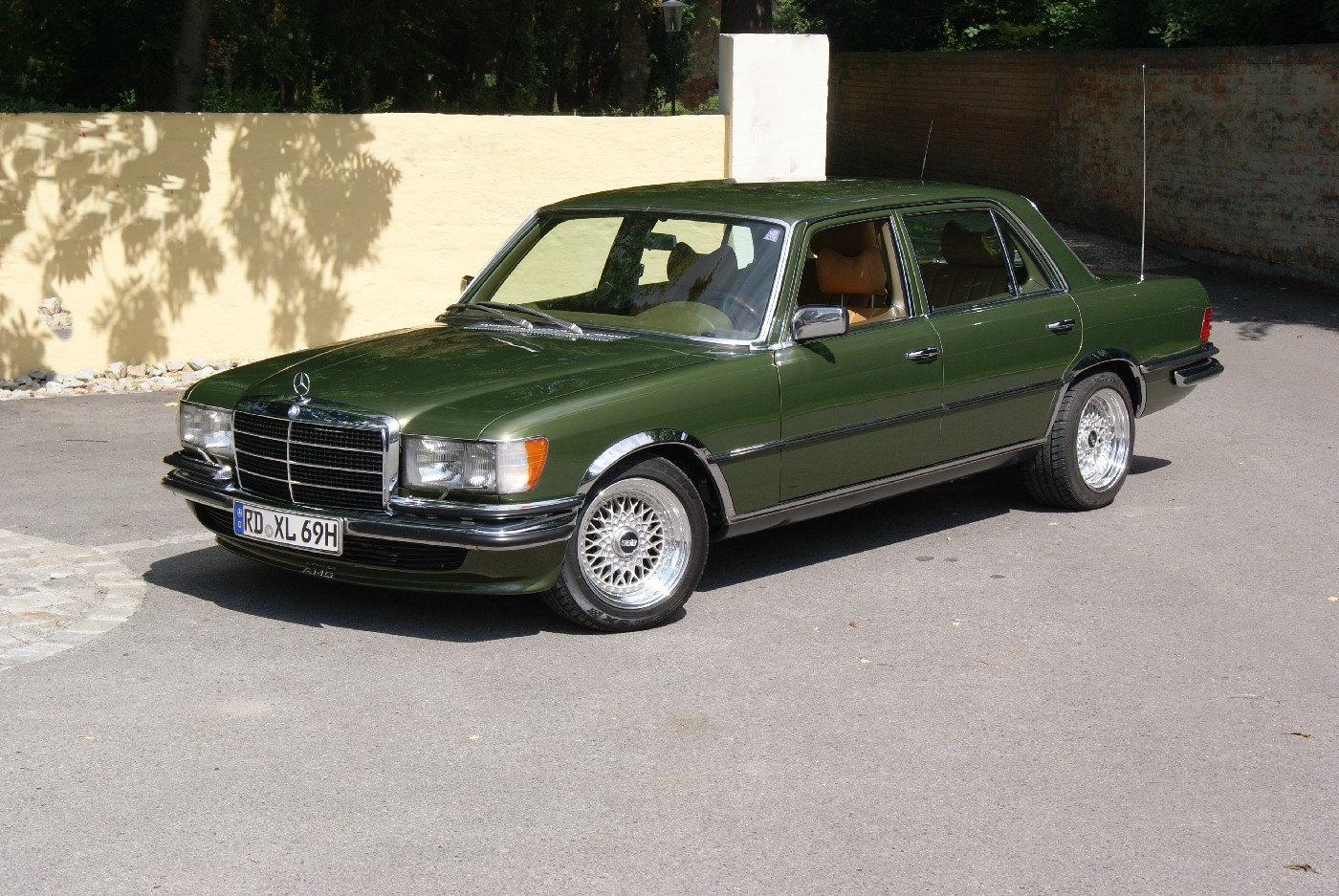 Mercedes-Benz 450 SEL