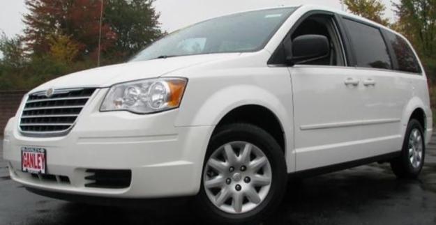 Chrysler Town Country LX