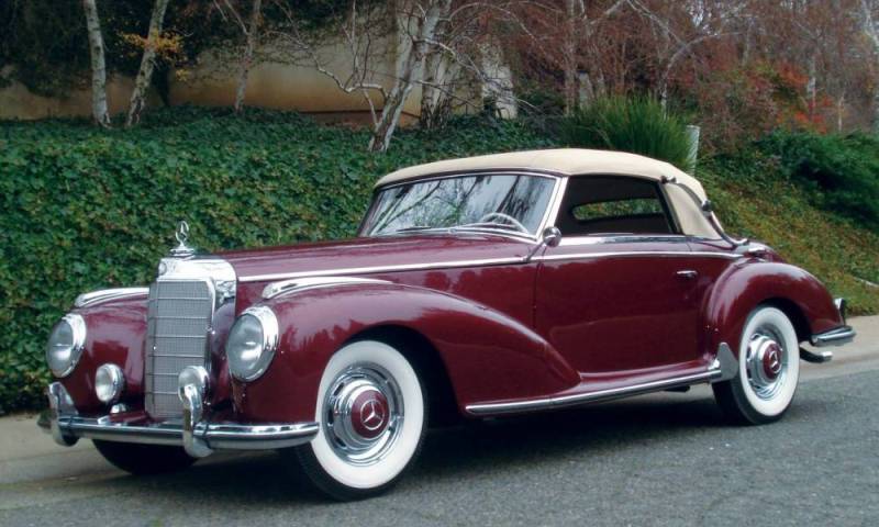 Mercedes-Benz 300S