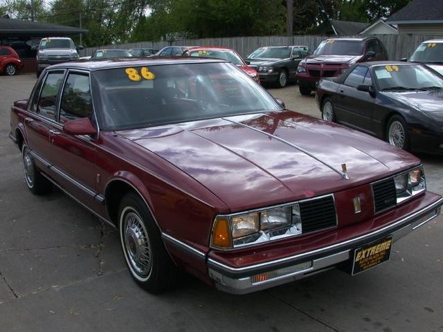 Oldsmobile Delta 88 Brougham