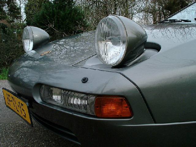 Porsche 928 S4