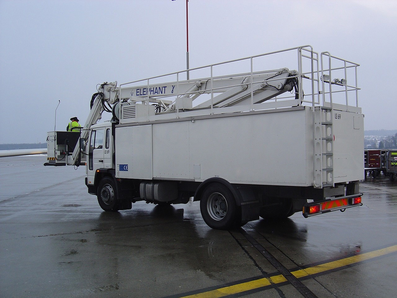 Volvo Elephant De-Icing Truck