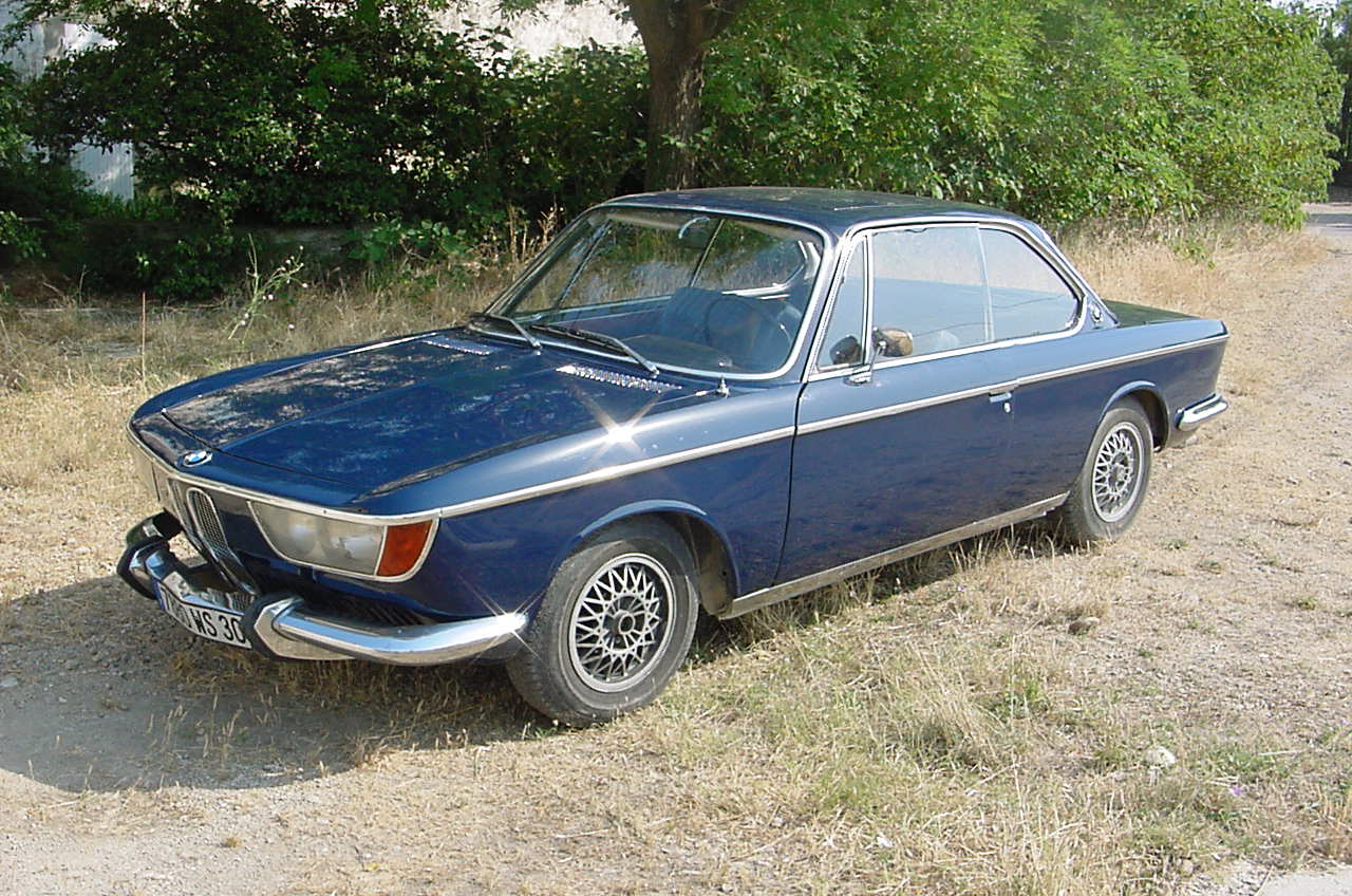 BMW 2000