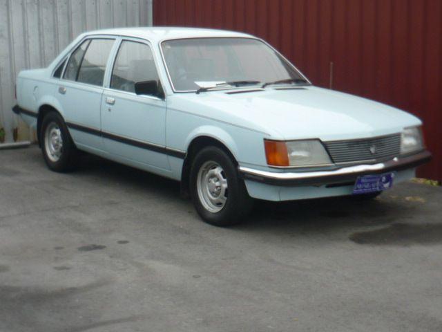 Holden Commodore SL VH