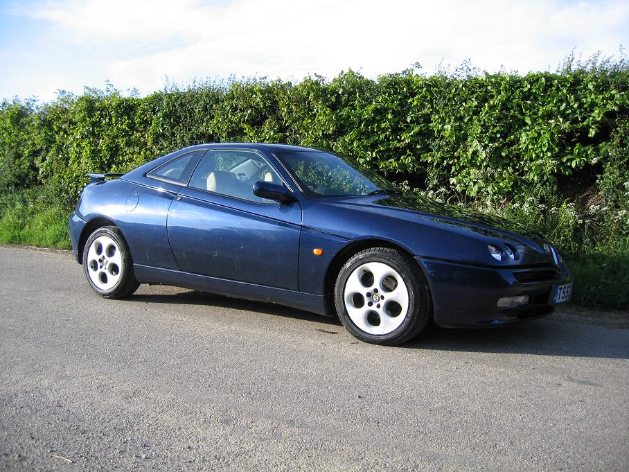 Alfa Romeo GTV 16V