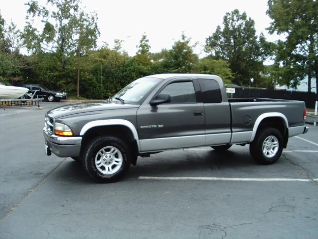 Dodge Dakota SLT Club Cab 4x4