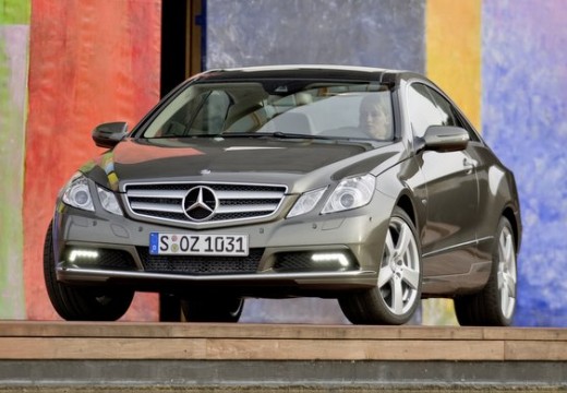 Mercedes-Benz E 200 Coup