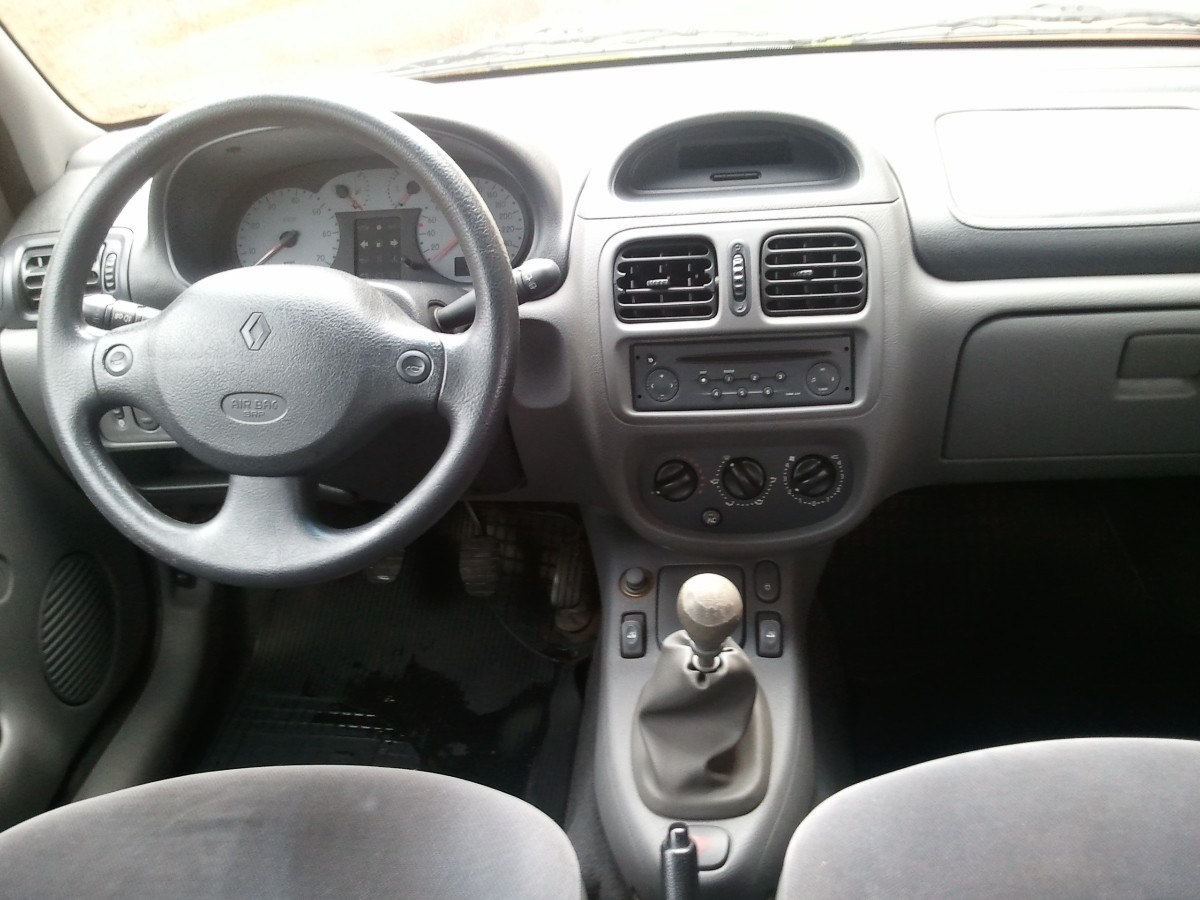 Renault Clio RT 16