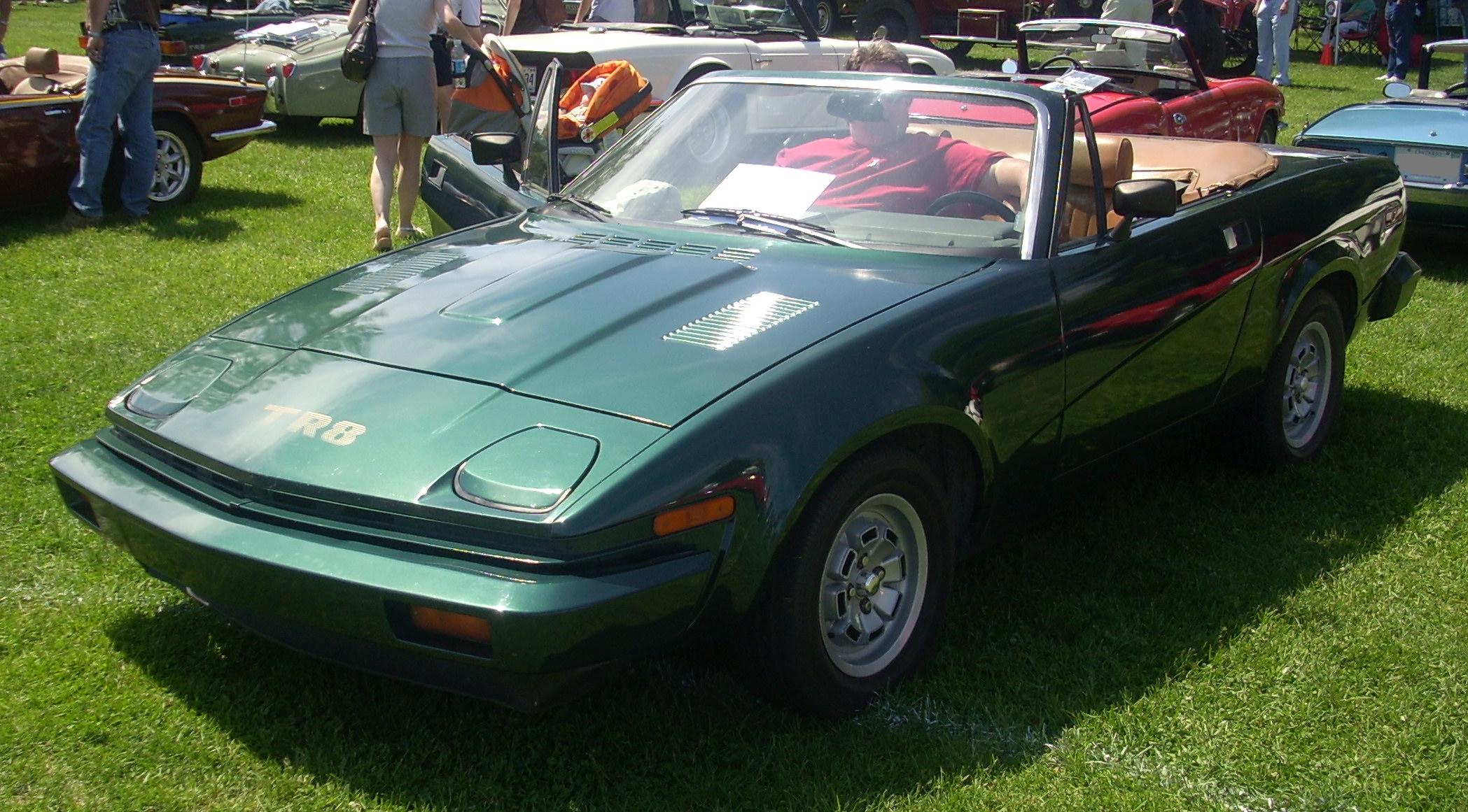 Triumph TR8