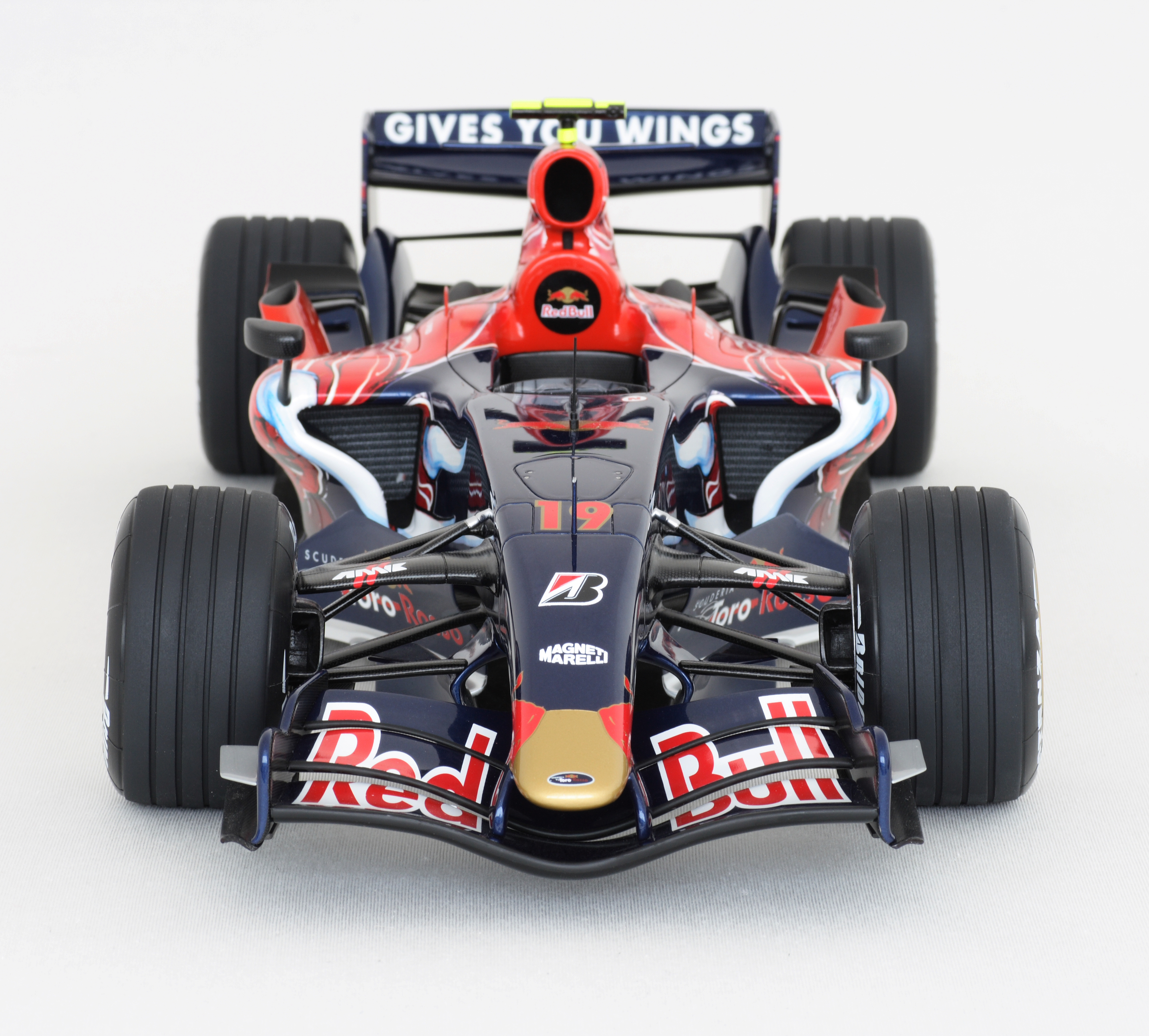 Toro Rosso STR2